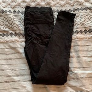 NWOT American Eagle black high rise skinny jeggings, size 6 long.